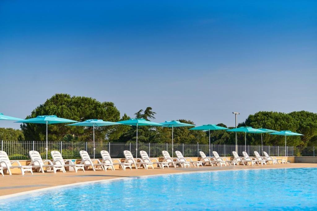 Easyatent Safari Tent Park Umag Ngoại thất bức ảnh